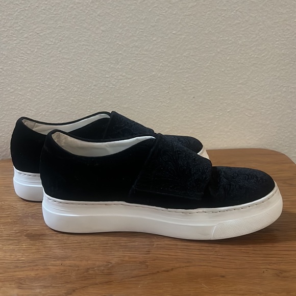 Lewit Arlo Platform Sneaker - Picture 10 of 11